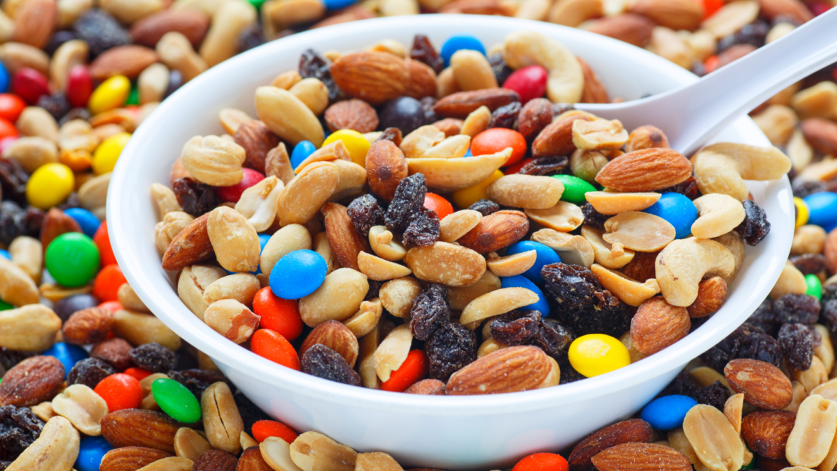 Create Your Own Snack Magic: Homemade Trail Mix Recipe with Aroma