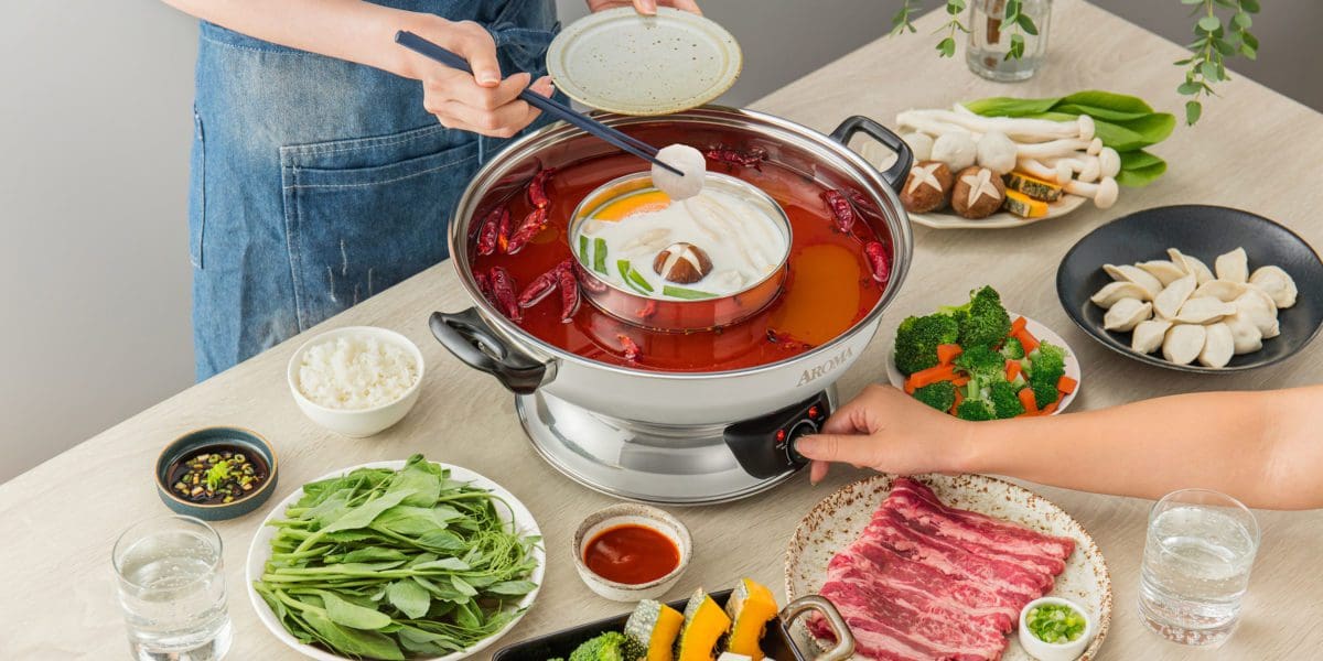 Multi-function cooking pot hot pot shabu-baking one-piece pot